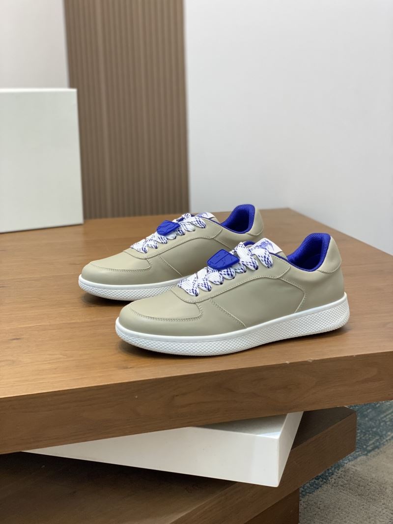 Burberry Low Shoes